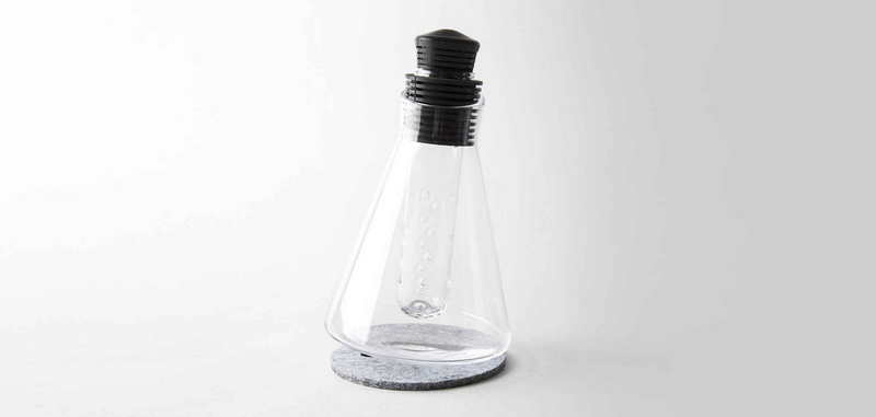 Illustration for article titled A Lab Glass Decanter to Infuse Alcohol With Things That Aren't GrossĀ